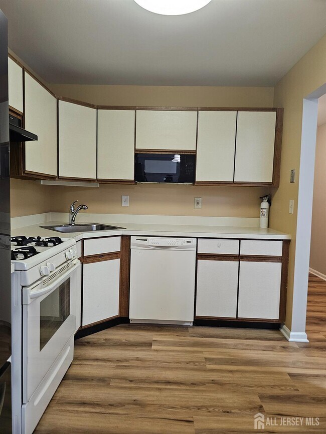 Building Photo - 2809 Ridgefield Ct