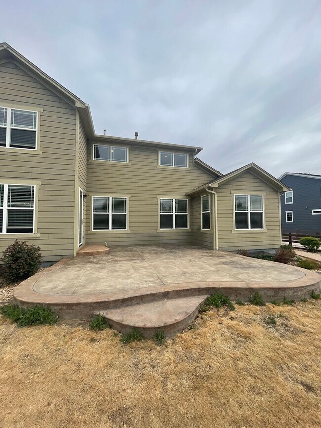 Building Photo - Sprawling Two-Story Home in SE Ft. Collins