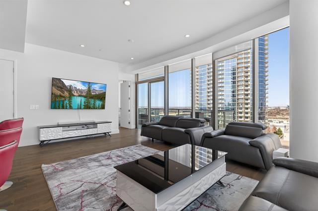 Building Photo - 7901 Windrose Ave.