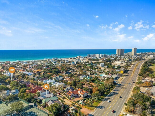 Building Photo - 51 Rue Caribe