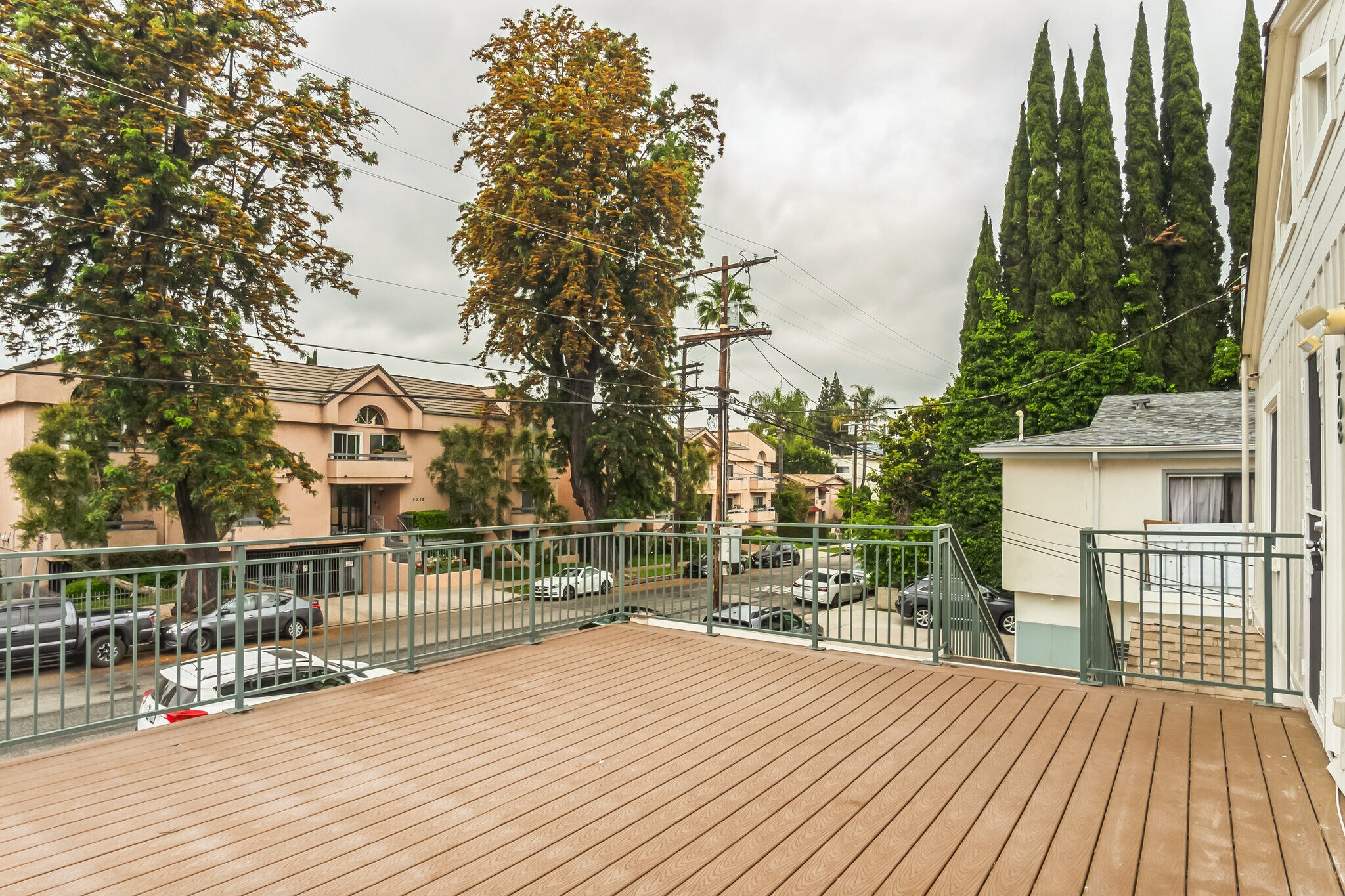 Private Deck - 4708 Orion Ave