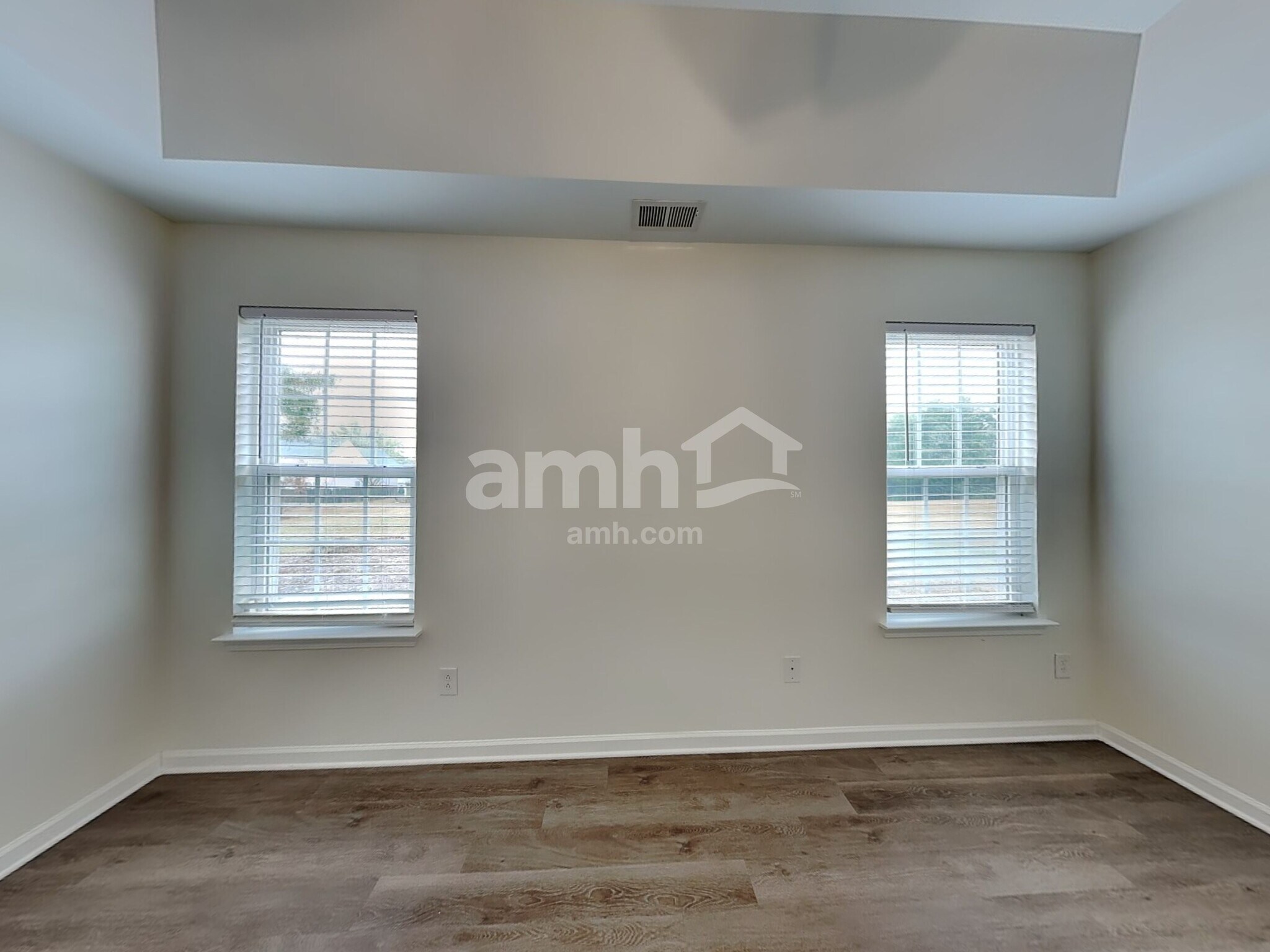 Building Photo - 2314 Lexington Ave