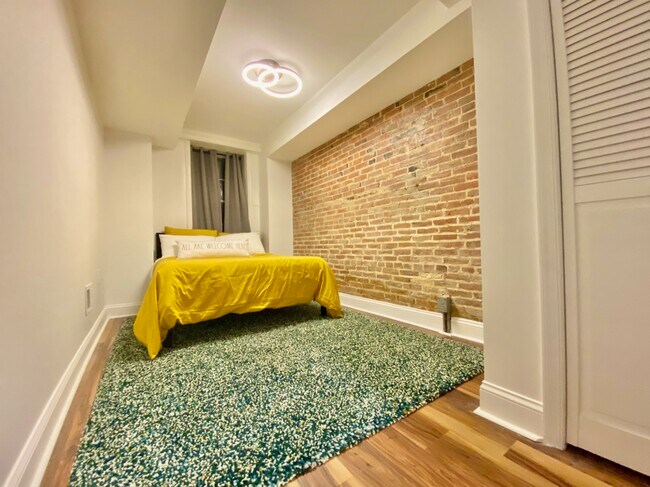 Building Photo - 1608 Park Ave