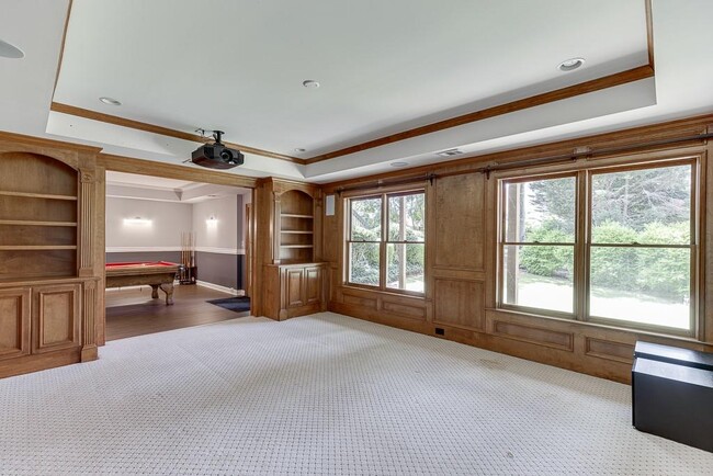 Building Photo - 2885 Towne Village Dr NW