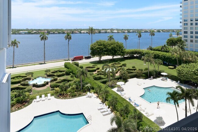 Building Photo - 1701 S Flagler Dr