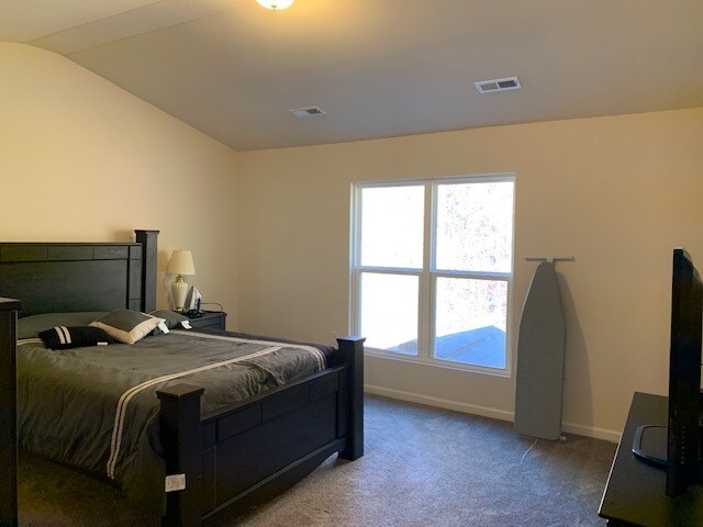 Building Photo - 1207 Nightshade Dr