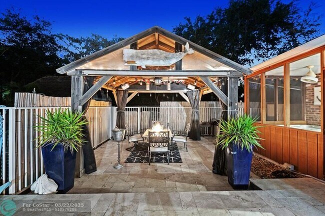 Building Photo - 4501 Briarcliff Ln