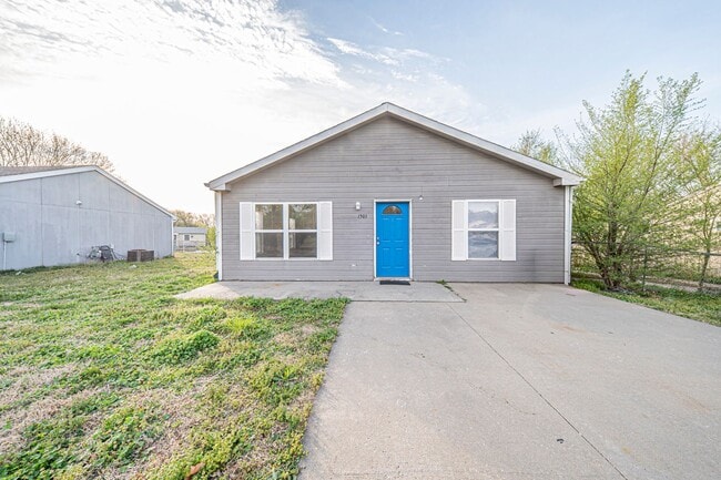 Building Photo - Please View 3D Virtual Walk-Through Before Scheduling a Showing