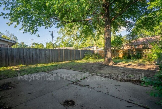 Building Photo - 6119 S Troost Ave