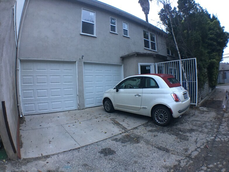 Building Photo - 3214 De Witt Dr