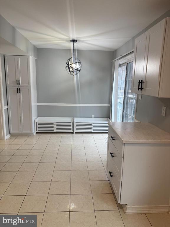 Building Photo - 2851 Bowes Ln