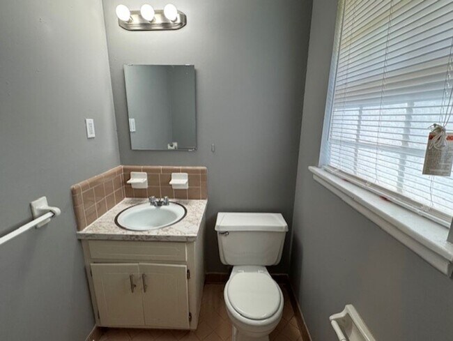 Building Photo - NO DEPOSIT REQUIRED!  $50 VISA GIFT CARD!!...