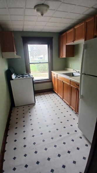 Building Photo - 636 Cullum St