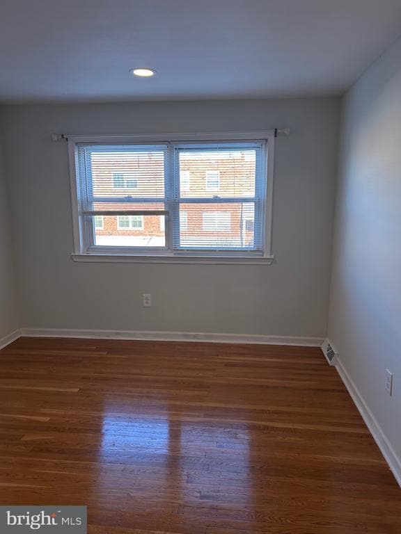 Building Photo - 3243 Lester Rd