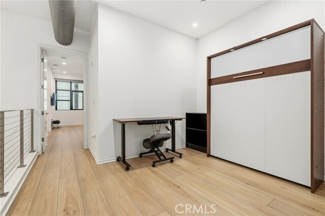 Building Photo - 133 The Promenade N