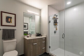 Building Photo - 171 N Westshore Dr