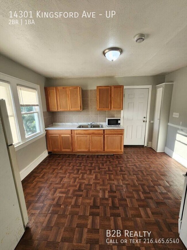 Building Photo - 14301 Kingsford Ave