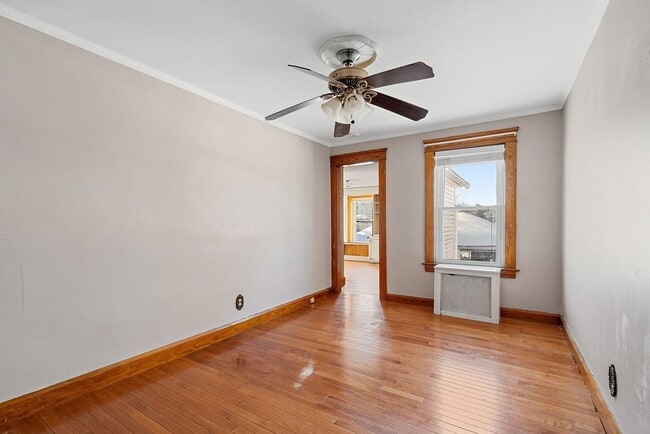 Building Photo - 92 Sayles St