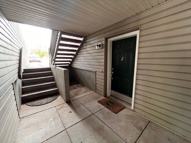 Building Photo - Beautiful Condo in Greeley