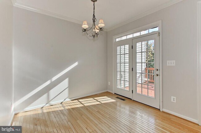 Building Photo - 5054 Grimm Dr