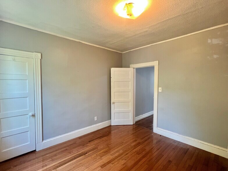 Building Photo - 69 Harbison Ave