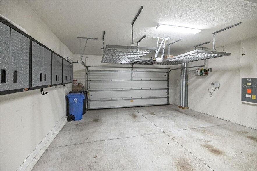 Building Photo - 13007 Rain Lily Dr
