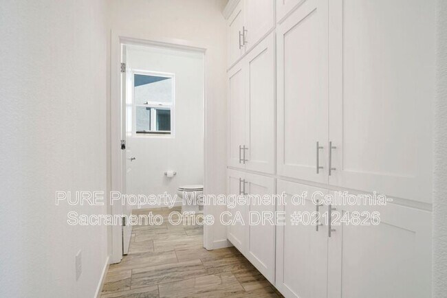 Building Photo - 273 Cask Dr