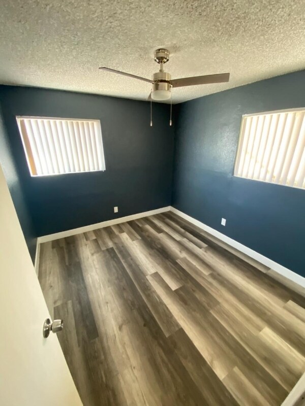 Building Photo - 16526 Chestnut St