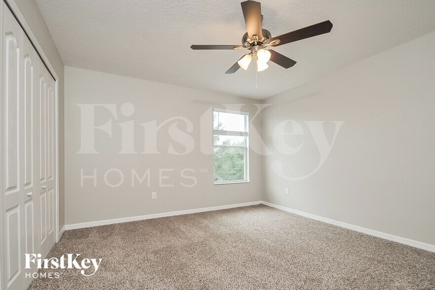 Building Photo - 10523 White Peacock Pl