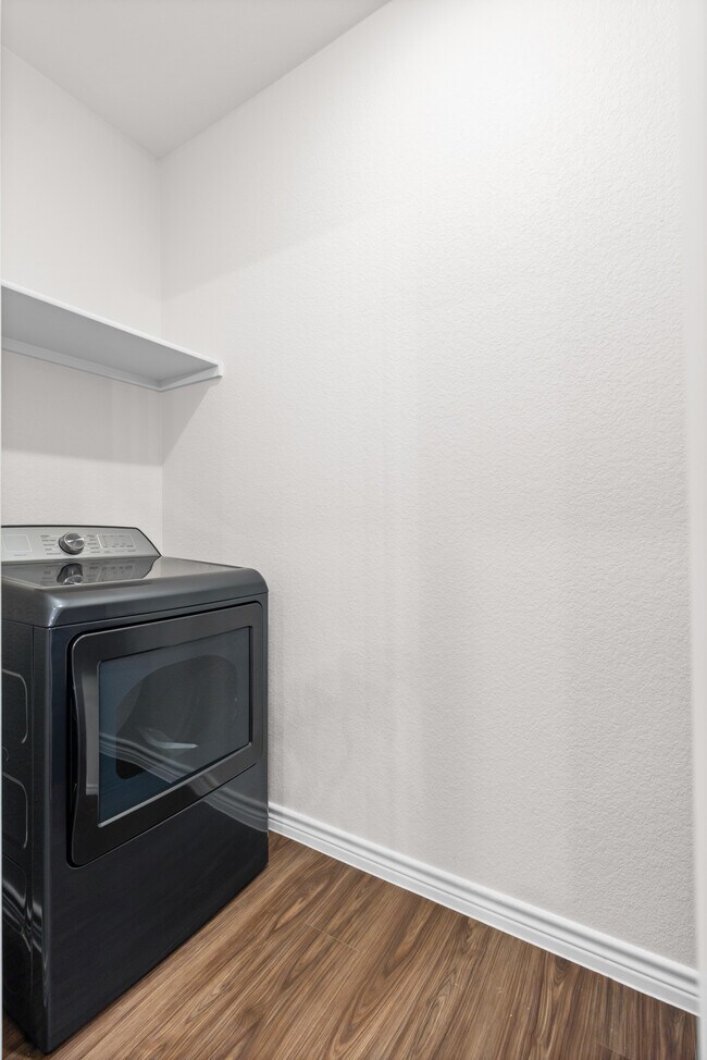 Building Photo - 5104 Rose Gdn Lp