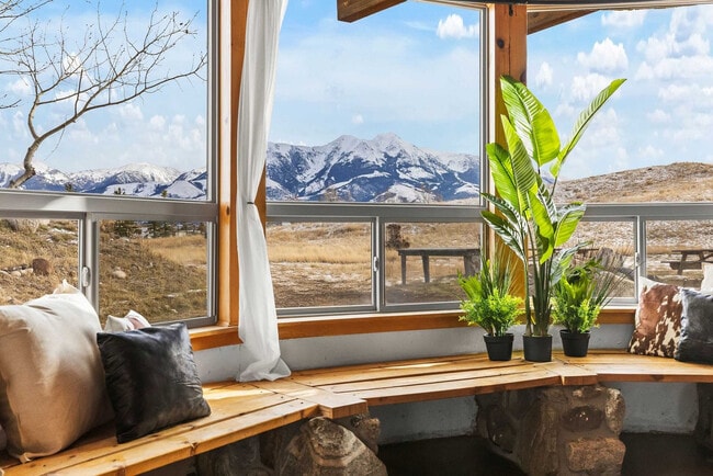 Building Photo - 84 Arcturus Dr