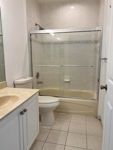 Building Photo - 10253 Vía Hibiscus