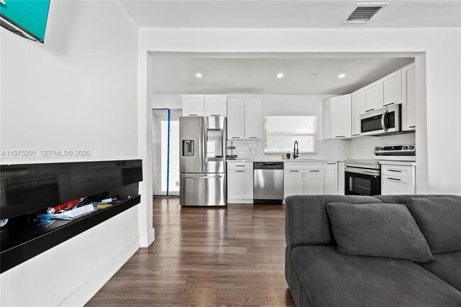 Building Photo - 919 NW 66th St