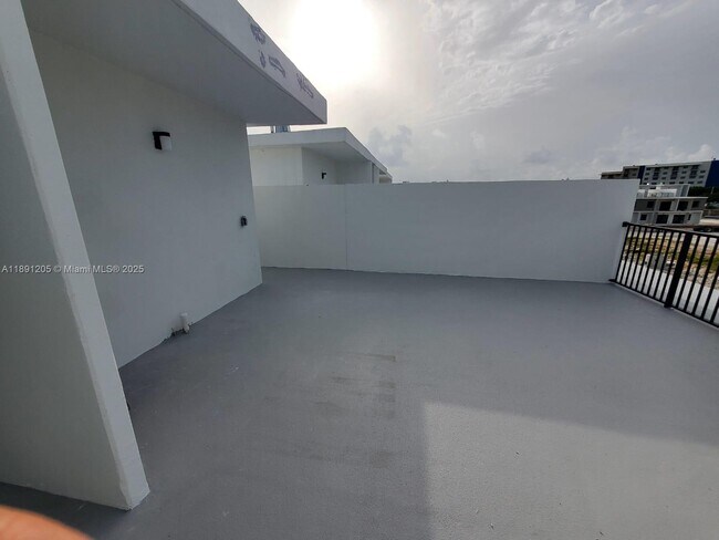 Building Photo - 14573 SW 261st Terrace