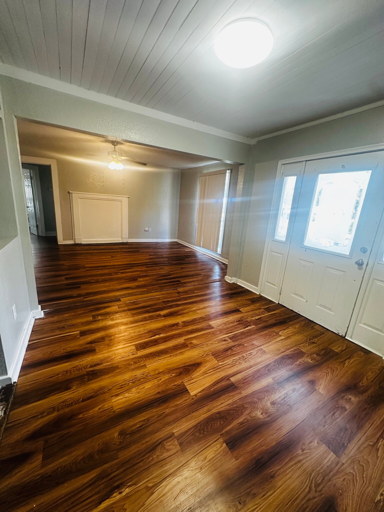 Living Room - 803 White Avenue