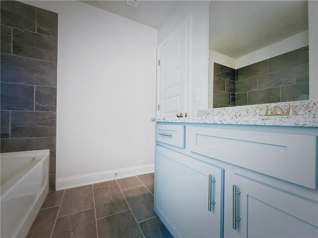 Building Photo - 7348 Rocklin Ln