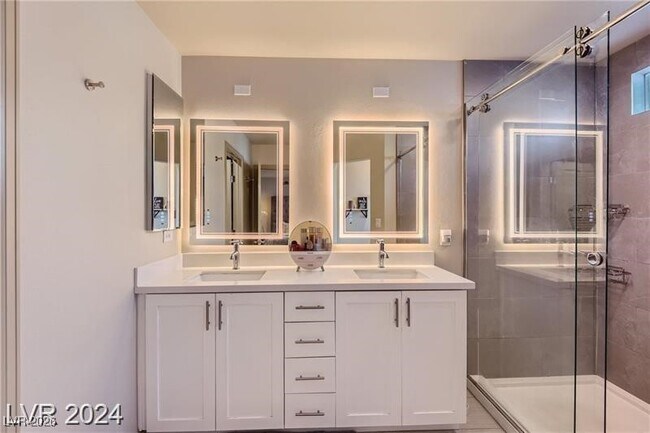 Building Photo - 8044 Haywood Estate Ave