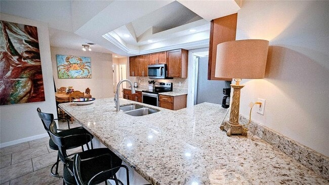 Building Photo - 881 Bayshore Dr