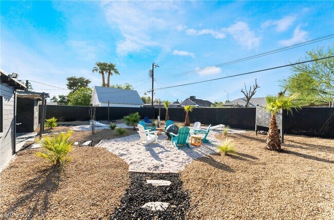 Building Photo - 1021 Griffith Ave