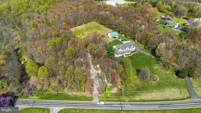 Building Photo - 10855 Bethesda Church Rd