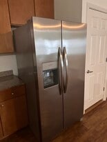 Building Photo - 2502 Leon St