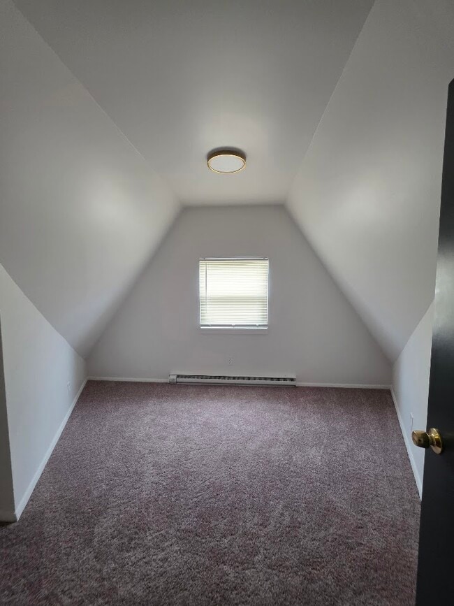 Building Photo - 9635 Everts St