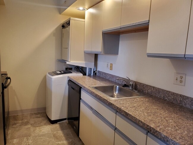 Building Photo - Beautiful 1 Bedroom in Downtown Lancaster