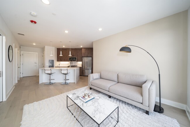 Building Photo - 338 Newark Ave