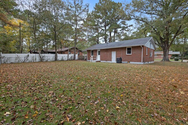 Building Photo - House for Rent in Jacksonville!