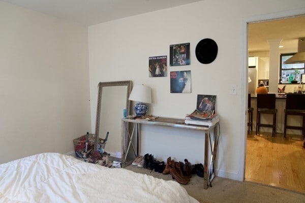 Building Photo - 841 Parker St