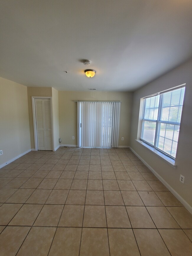 Living Room - 6716 Milltown Ct