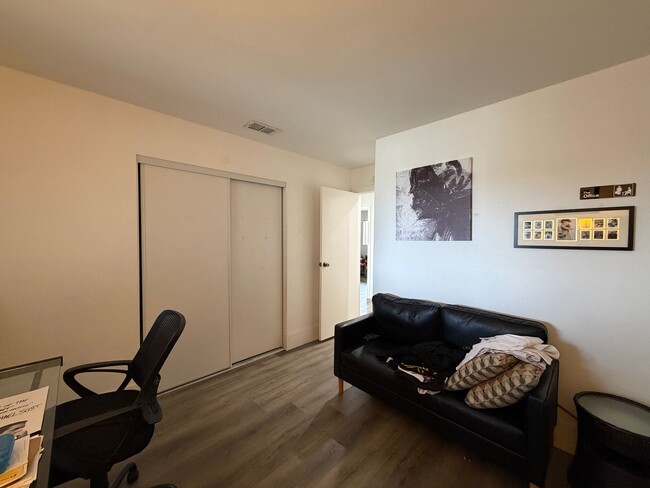 Building Photo - 3668 28th St E