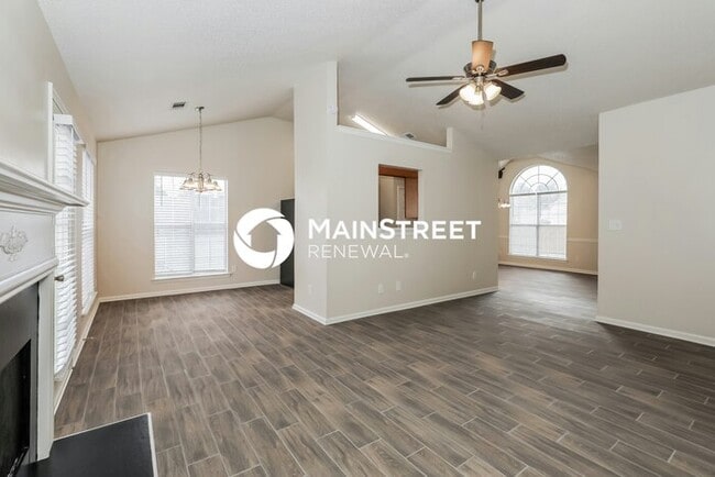 Building Photo - 3 Bedroom Pet-Friendly Home in JONESBORO, GA with Main Street Renewal