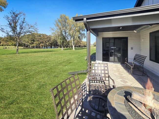 Building Photo - 1558 Blaine's Wy